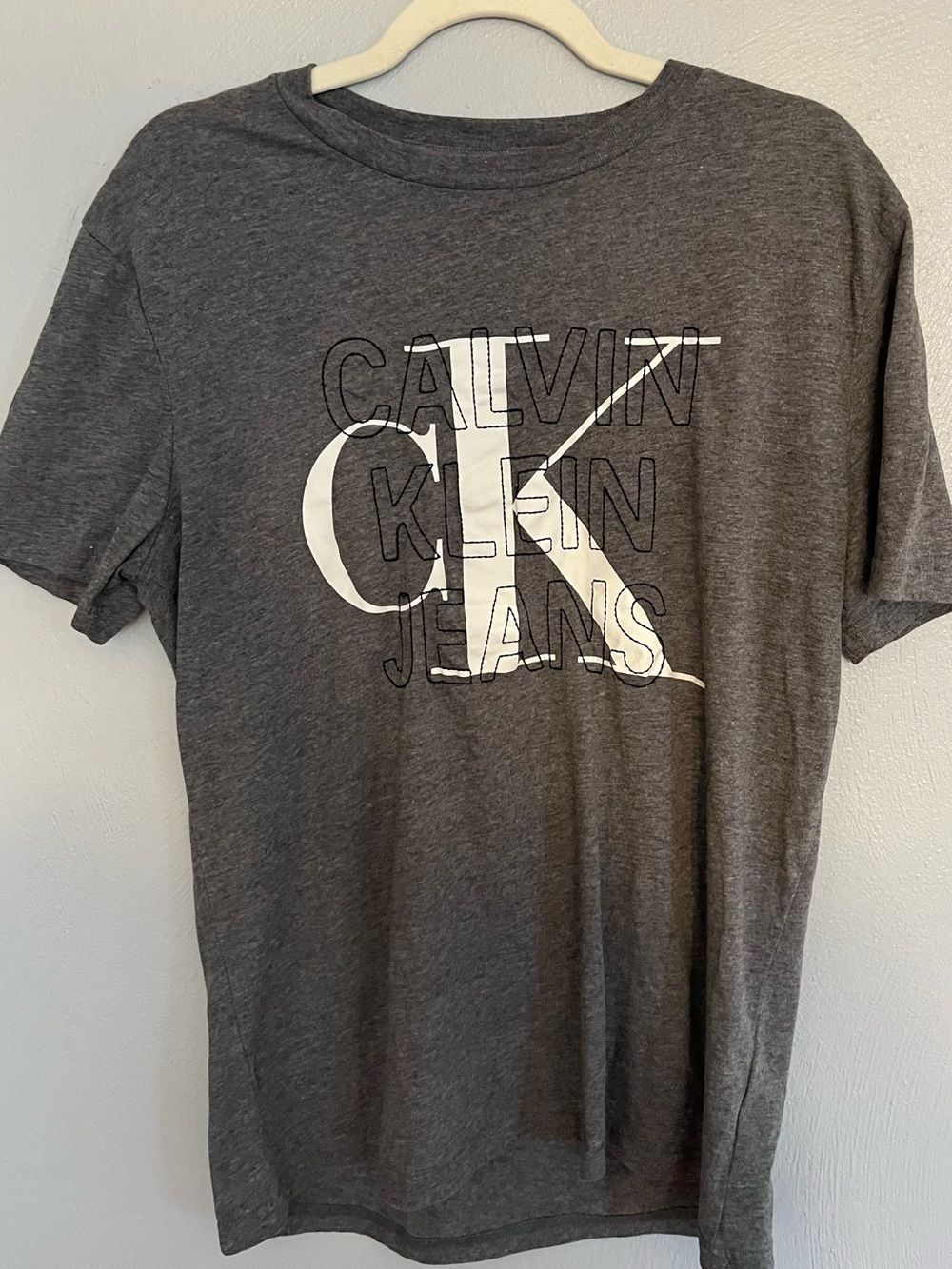Calvin Klein Jeans Gray Logo Graphic T-Shirt Men’s Medium Casual Tee